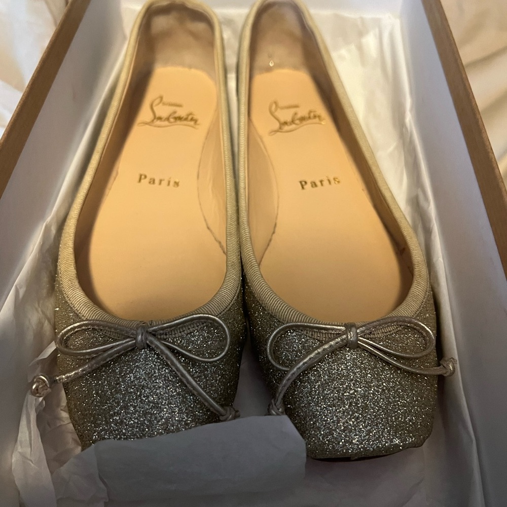 New in box Christian Louboutin Flats